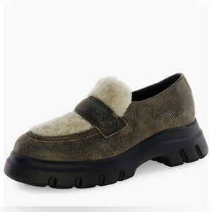 NWT VOILE BLANCHE Twilly Genuine Shearling Lug Sole Loafer in Ecru Beige